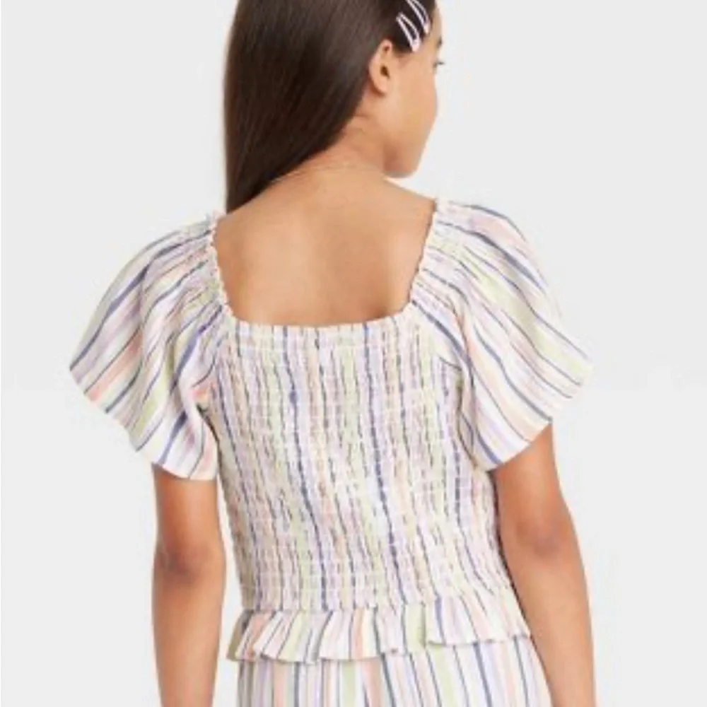 COPY - Girls' Flutter Short Sleeve Smocked Peplum Shirt - art class™ Off-White …